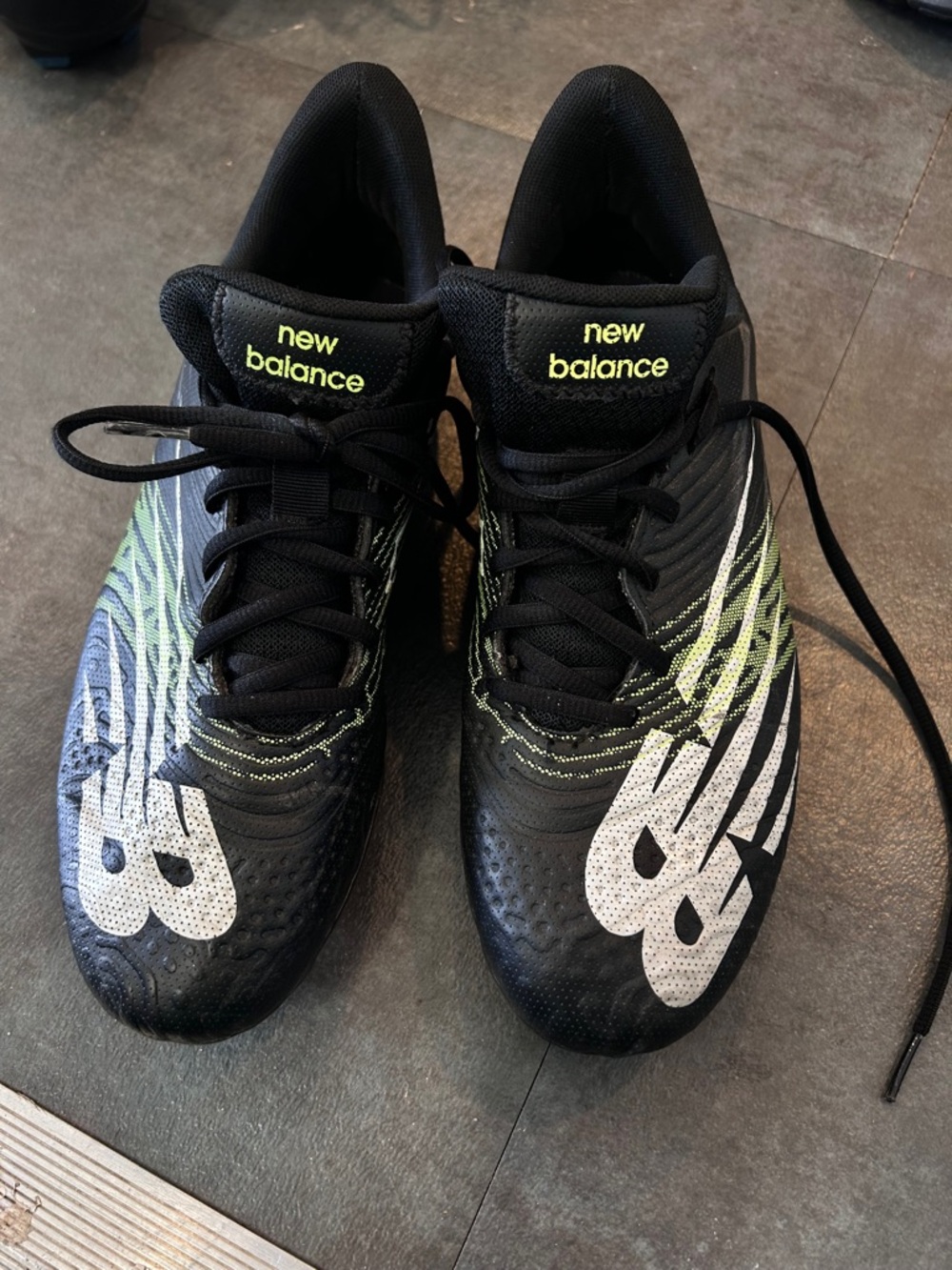 Size 9 Men’s New Balance Rush V3 Low Lacrosse Cleats